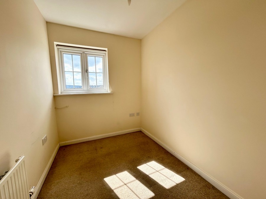 Images for The Knoll, Keighley, West Yorkshire EAID:3030449609 BID:4216801