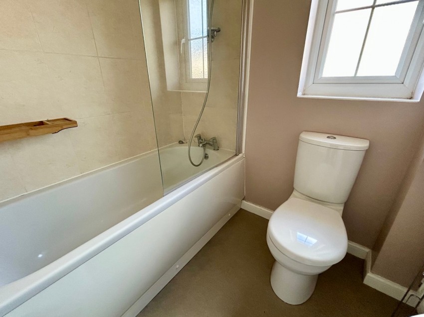 Images for The Knoll, Keighley, West Yorkshire EAID:3030449609 BID:4216801