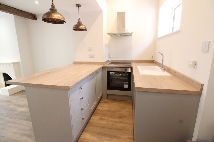 Images for Oakworth, Keighley, West Yorkshire EAID:3030449609 BID:4216801