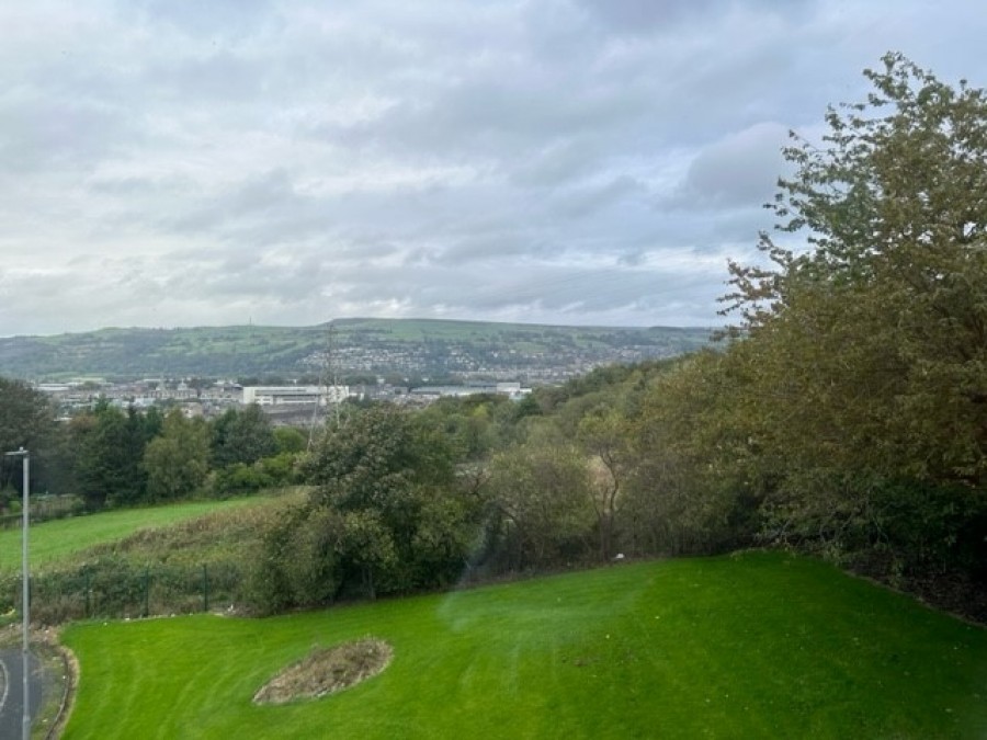 Images for Parkwood Rise, Keighley, West Yorkshire EAID:3030449609 BID:4216801