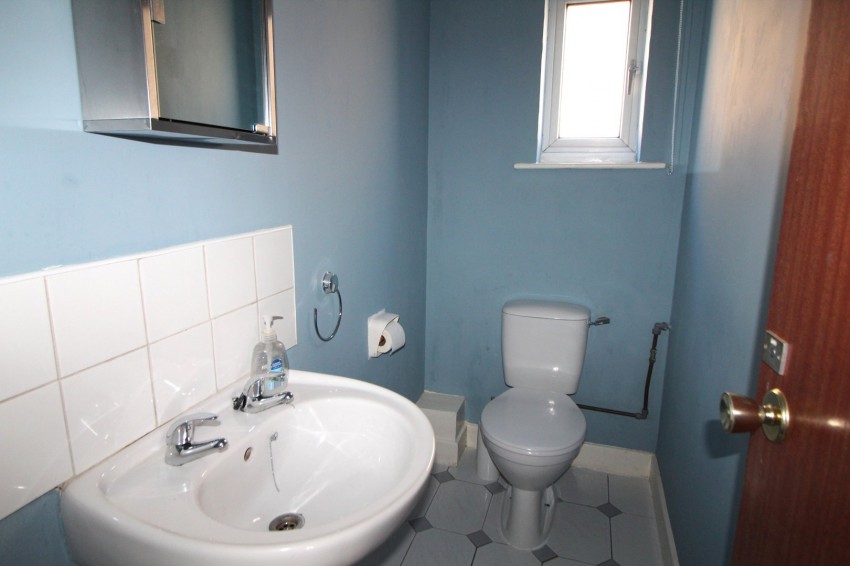 Images for Broadlands, Keighley, West Yorkshire EAID:3030449609 BID:4216801