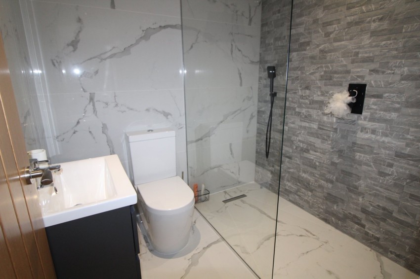 Images for Long Lee, Keighley, West Yorkshire EAID:3030449609 BID:4216801
