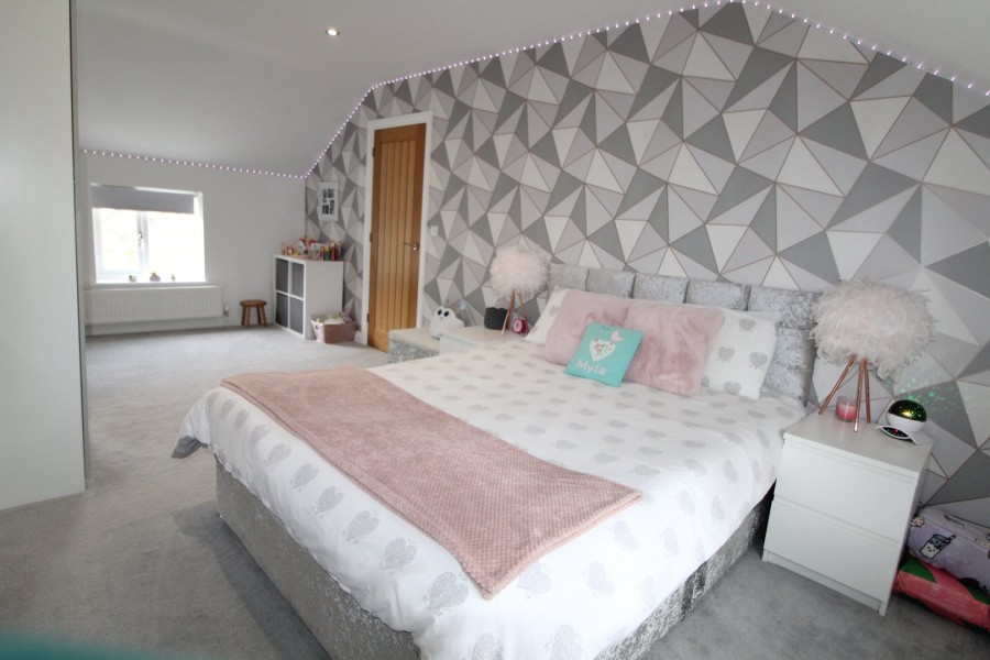 Images for Long Lee, Keighley, West Yorkshire EAID:3030449609 BID:4216801