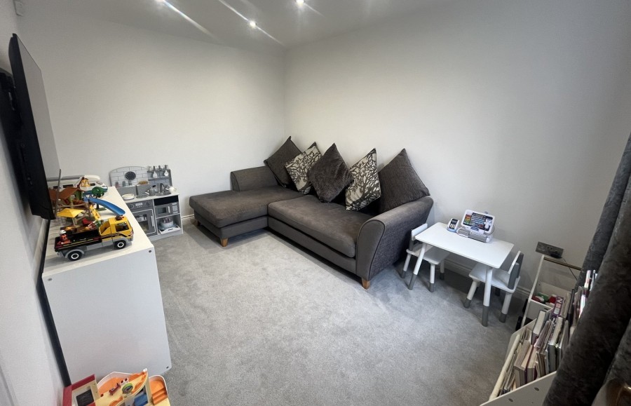 Images for Long Lee, Keighley, West Yorkshire EAID:3030449609 BID:4216801