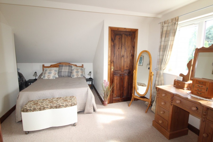Images for Denholme, Bradford, West Yorkshire EAID:3030449609 BID:4216801