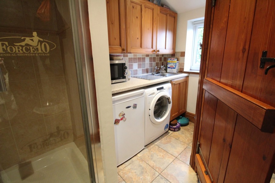 Images for Denholme, Bradford, West Yorkshire EAID:3030449609 BID:4216801