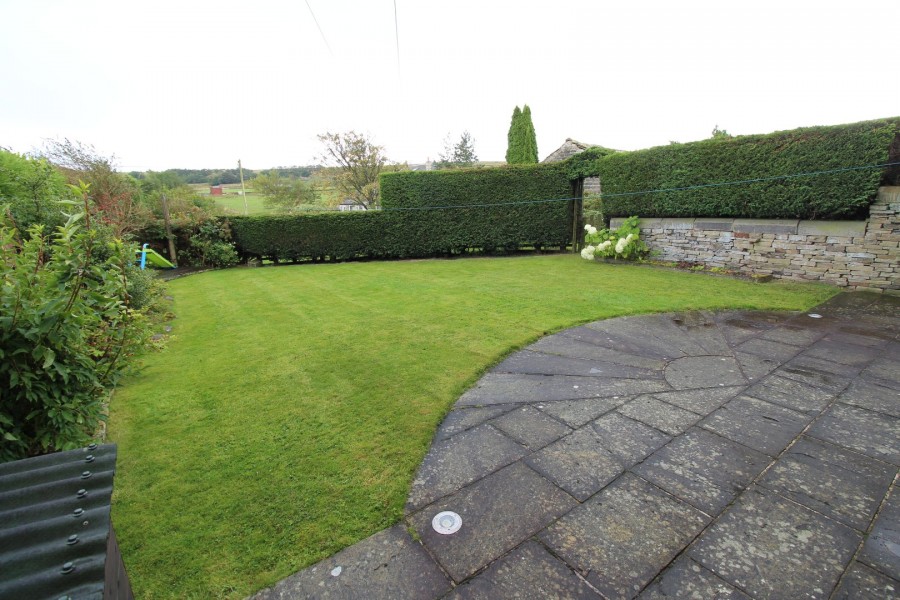 Images for Denholme, Bradford, West Yorkshire EAID:3030449609 BID:4216801