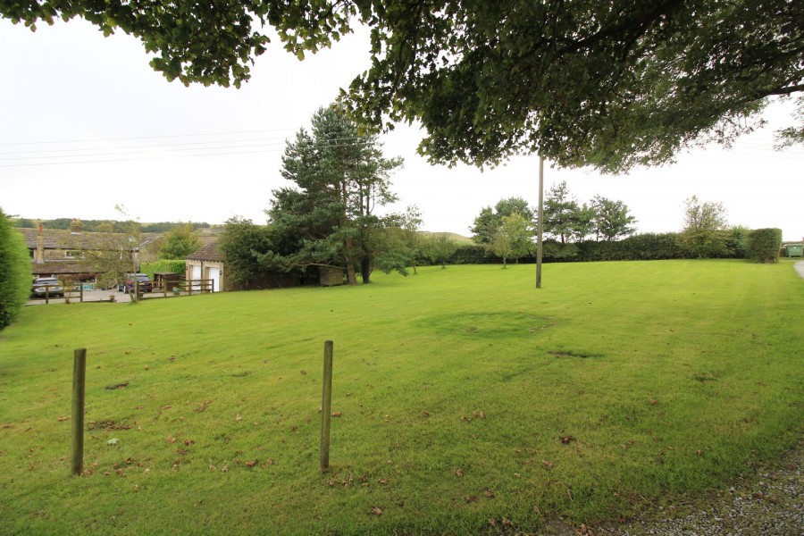 Images for Denholme, Bradford, West Yorkshire EAID:3030449609 BID:4216801