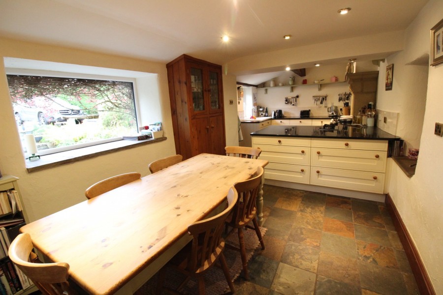 Images for Denholme, Bradford, West Yorkshire EAID:3030449609 BID:4216801