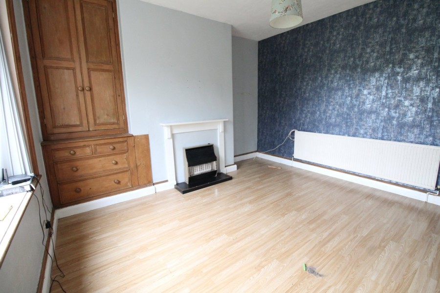 Images for Cross Roads, Keighley, West Yorkshire EAID:3030449609 BID:4216801