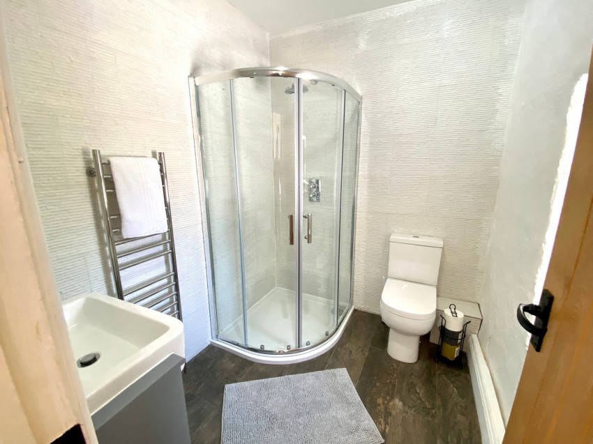 Images for Oakworth, Keighley, West Yorkshire EAID:3030449609 BID:4216801