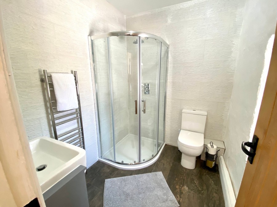 Images for Oakworth, Keighley, West Yorkshire EAID:3030449609 BID:4216801