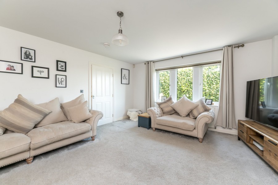 Images for Oakworth, Keighley, West Yorkshire EAID:3030449609 BID:4216801