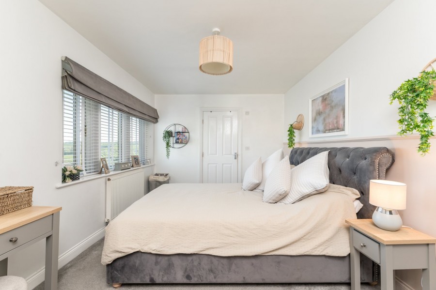 Images for Oakworth, Keighley, West Yorkshire EAID:3030449609 BID:4216801