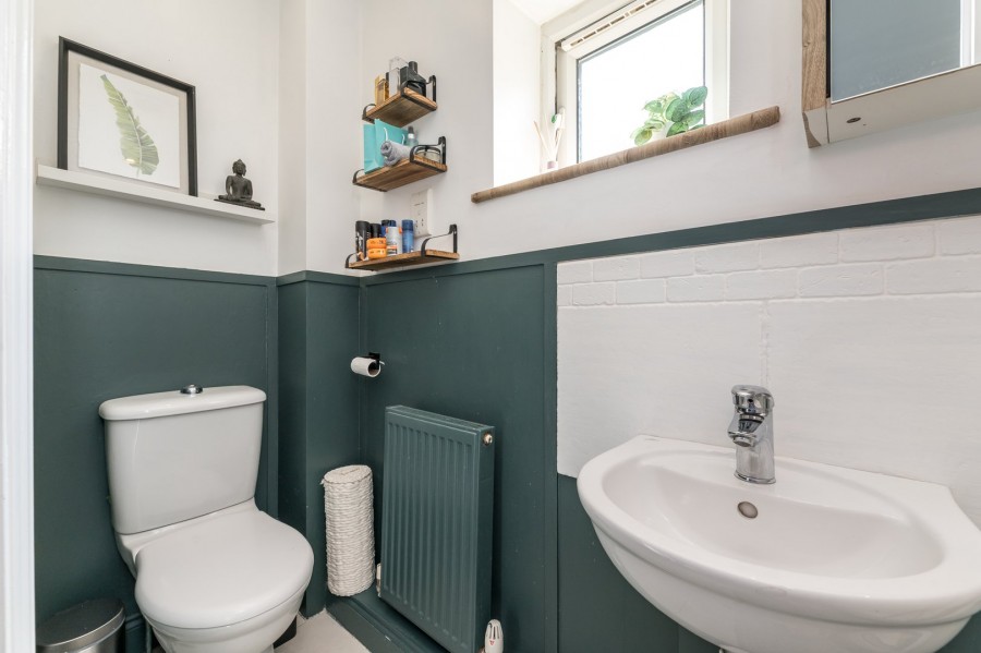 Images for Oakworth, Keighley, West Yorkshire EAID:3030449609 BID:4216801