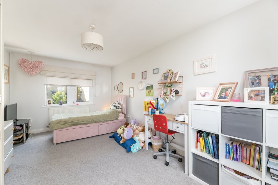 Images for Oakworth, Keighley, West Yorkshire EAID:3030449609 BID:4216801