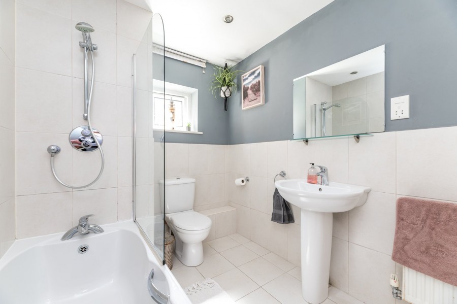 Images for Oakworth, Keighley, West Yorkshire EAID:3030449609 BID:4216801