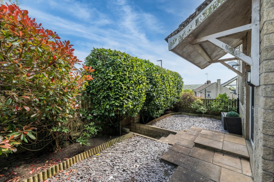 Images for Oakworth, Keighley, West Yorkshire EAID:3030449609 BID:4216801