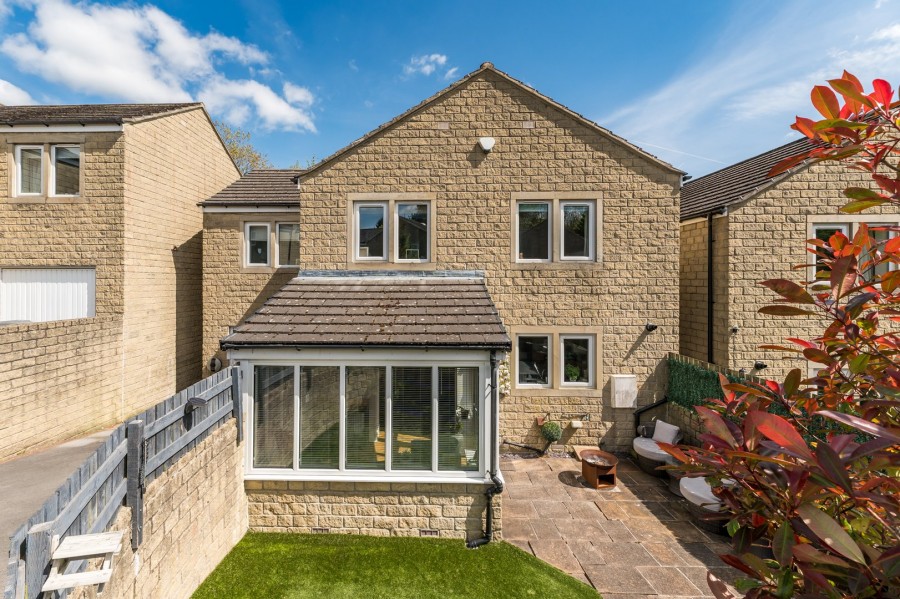 Images for Oakworth, Keighley, West Yorkshire EAID:3030449609 BID:4216801