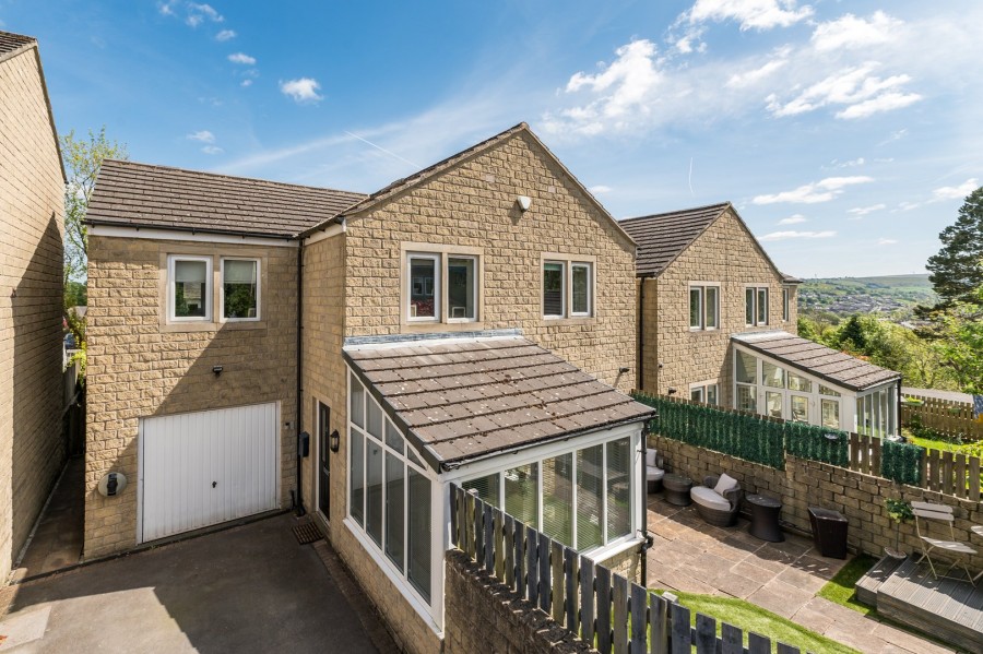 Images for Oakworth, Keighley, West Yorkshire EAID:3030449609 BID:4216801
