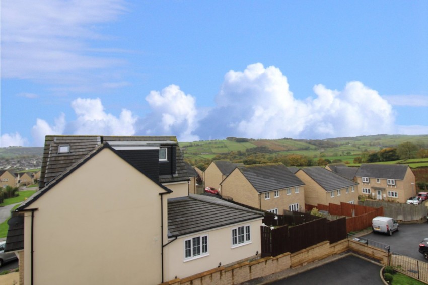 Images for Staincliffe Drive, Keighley, West Yorkshire EAID:3030449609 BID:4216801