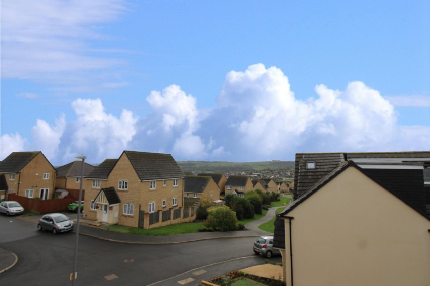 Images for Staincliffe Drive, Keighley, West Yorkshire EAID:3030449609 BID:4216801