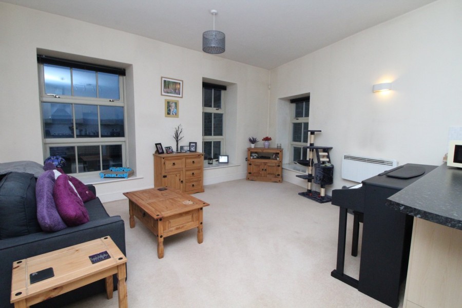 Images for Steeton, Keighley, West Yorkshire EAID:3030449609 BID:4216801