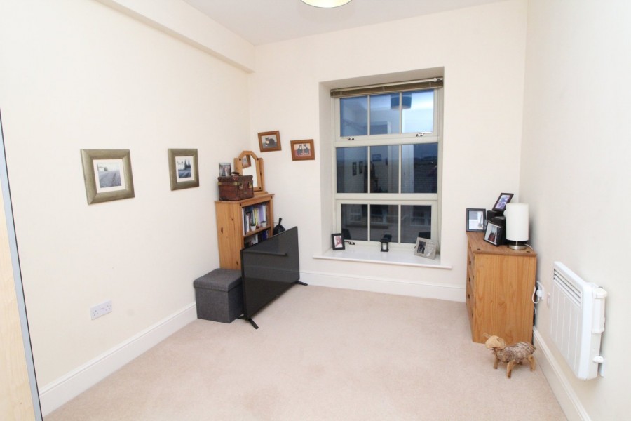 Images for Steeton, Keighley, West Yorkshire EAID:3030449609 BID:4216801