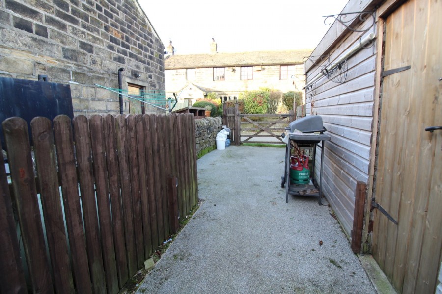 Images for Oakworth, Keighley, West Yorkshire EAID:3030449609 BID:4216801