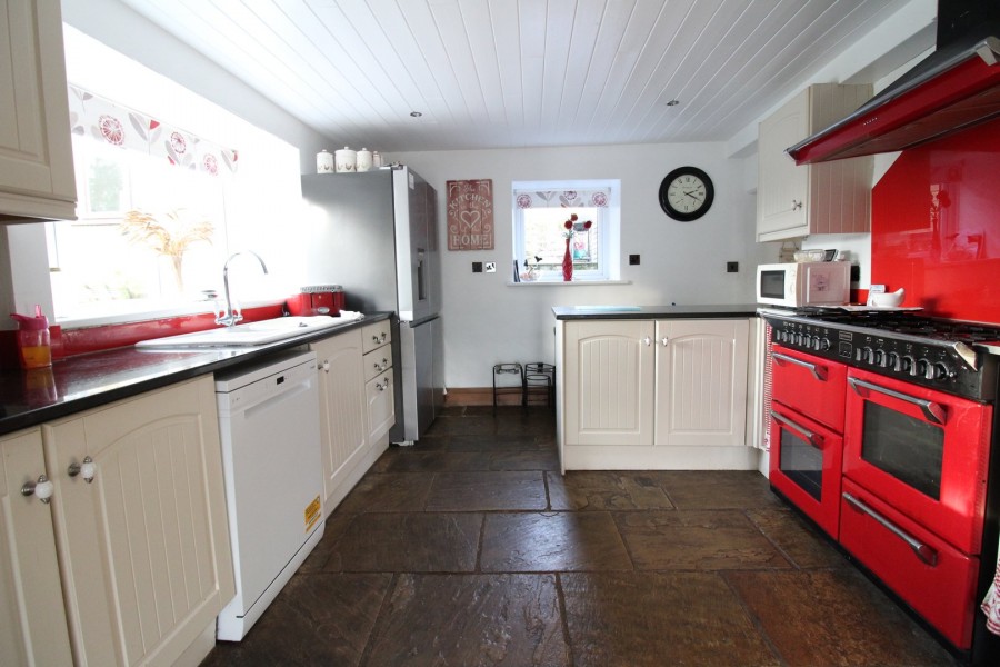 Images for Oakworth, Keighley, West Yorkshire EAID:3030449609 BID:4216801