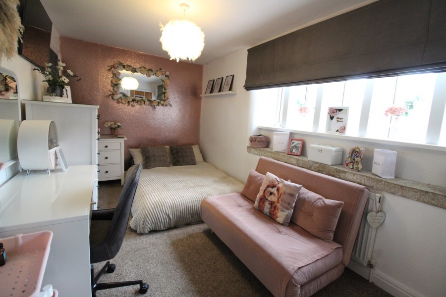 Images for Oakworth, Keighley, West Yorkshire EAID:3030449609 BID:4216801