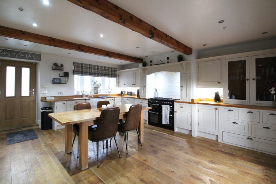 Images for Oakworth, Keighley, West Yorkshire EAID:3030449609 BID:4216801