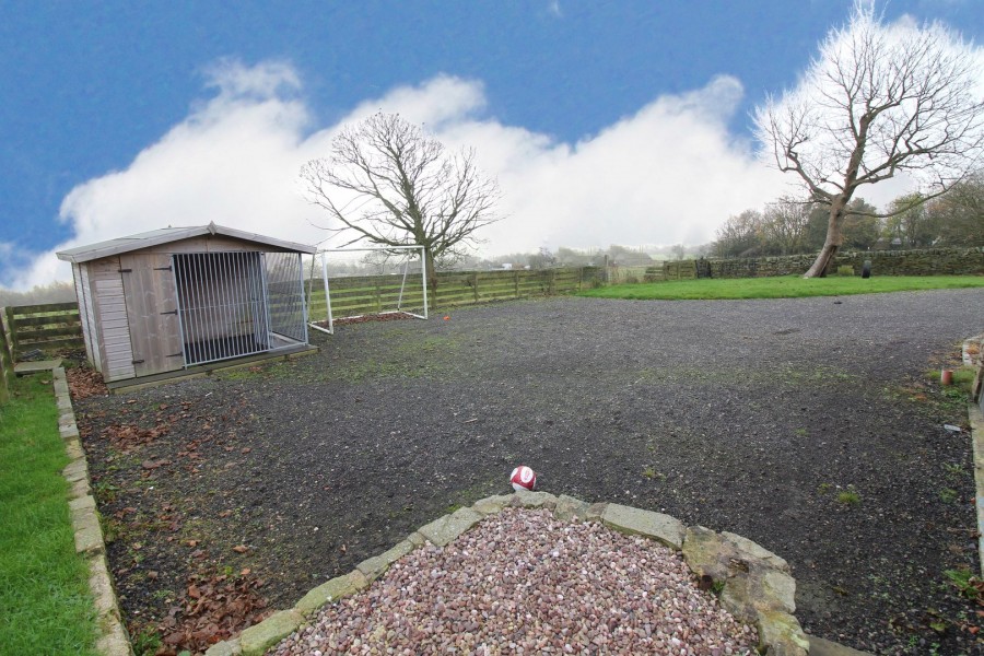 Images for Oakworth, Keighley, West Yorkshire EAID:3030449609 BID:4216801