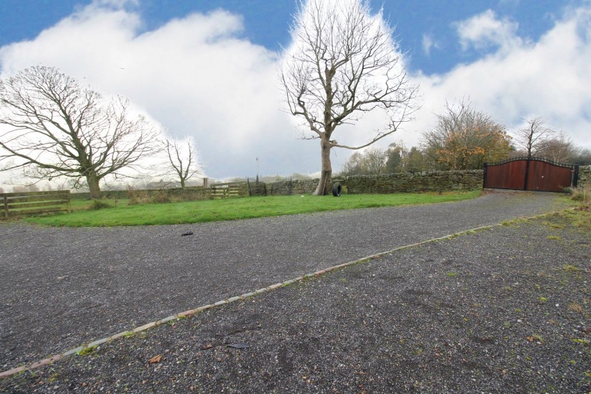 Images for Oakworth, Keighley, West Yorkshire EAID:3030449609 BID:4216801