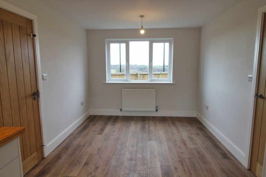 Images for Denholme, Bradford, West Yorkshire EAID:3030449609 BID:4216801