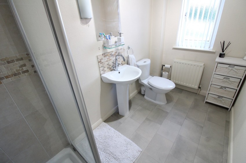 Images for Random Close, Keighley, West Yorkshire EAID:3030449609 BID:4216801