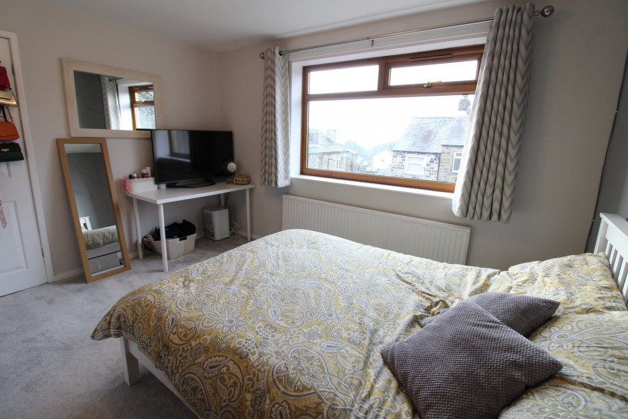 Images for Oakworth, Keighley, West Yorkshire EAID:3030449609 BID:4216801