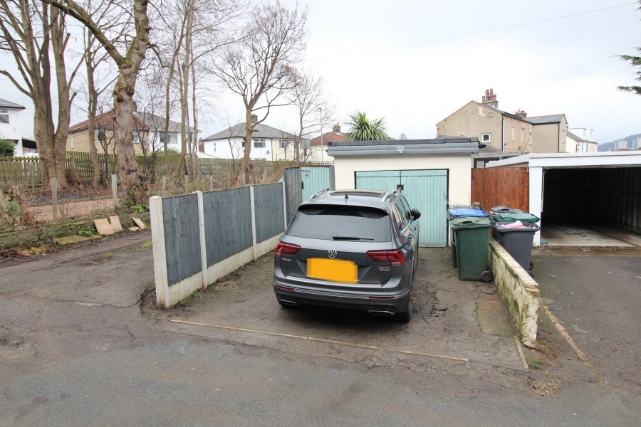 Images for Broomhill Avenue, Keighley, West Yorkshire EAID:3030449609 BID:4216801