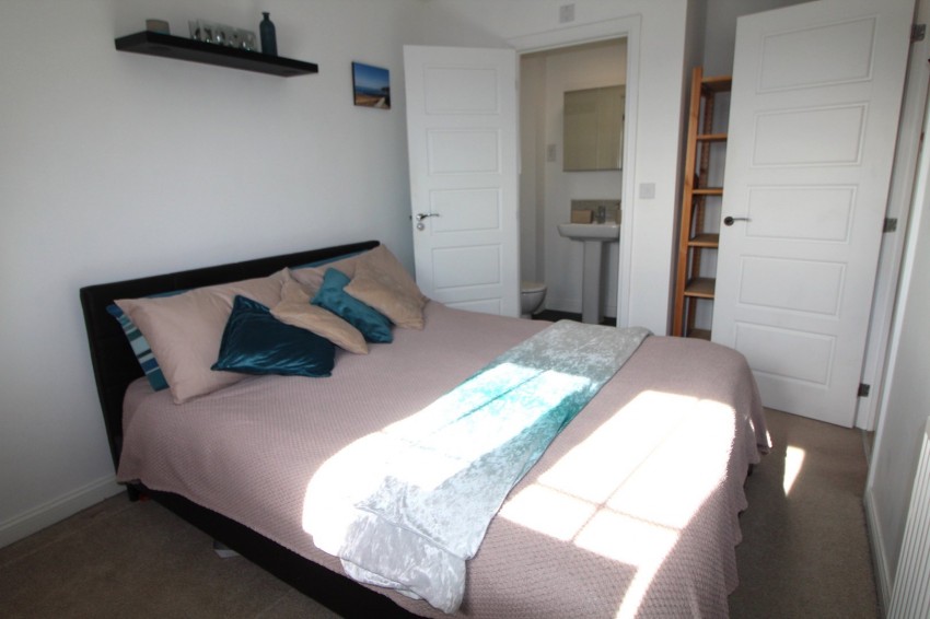 Images for Far Whin Gate, Keighley, West Yorkshire EAID:3030449609 BID:4216801