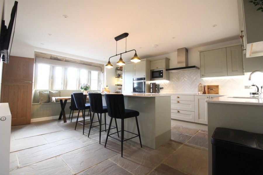 Images for Denholme, Bradford, West Yorkshire EAID:3030449609 BID:4216801