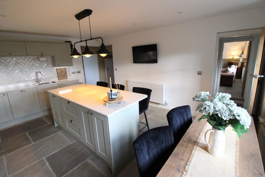 Images for Denholme, Bradford, West Yorkshire EAID:3030449609 BID:4216801