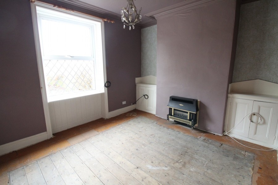 Images for Oakworth, Keighley, West Yorkshire EAID:3030449609 BID:4216801
