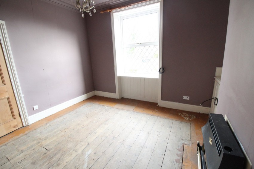 Images for Oakworth, Keighley, West Yorkshire EAID:3030449609 BID:4216801