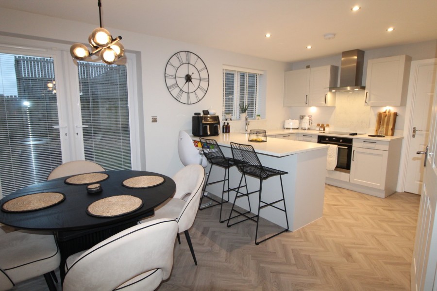 Images for Oakworth, Keighley, West Yorkshire EAID:3030449609 BID:4216801