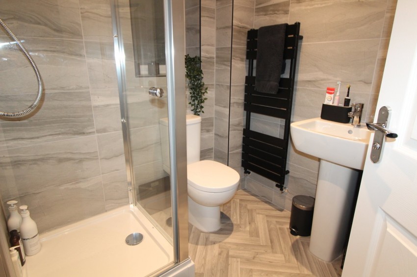 Images for Oakworth, Keighley, West Yorkshire EAID:3030449609 BID:4216801