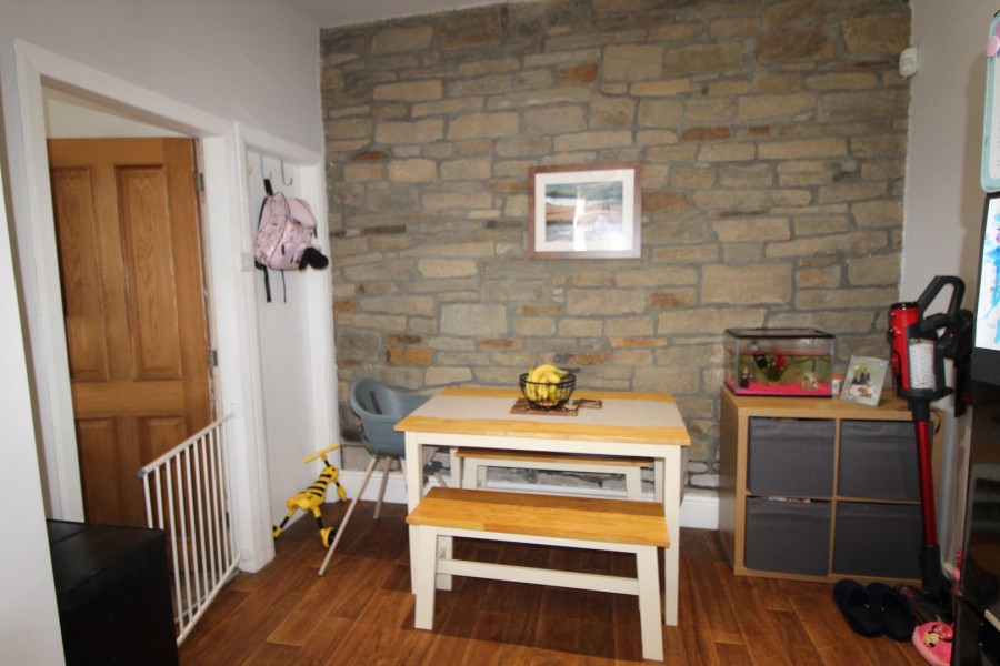 Images for Cross Roads, Keighley, West Yorkshire EAID:3030449609 BID:4216801