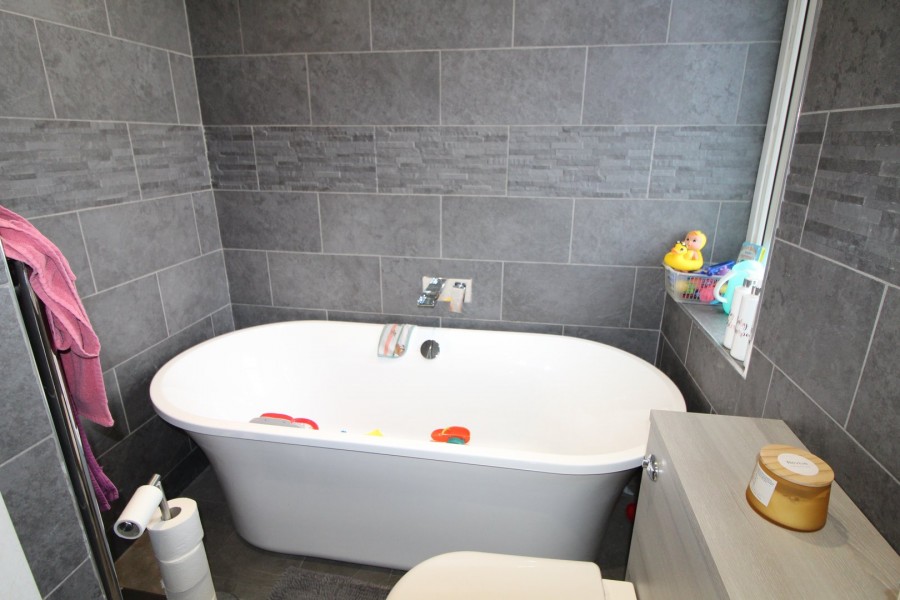 Images for Cross Roads, Keighley, West Yorkshire EAID:3030449609 BID:4216801