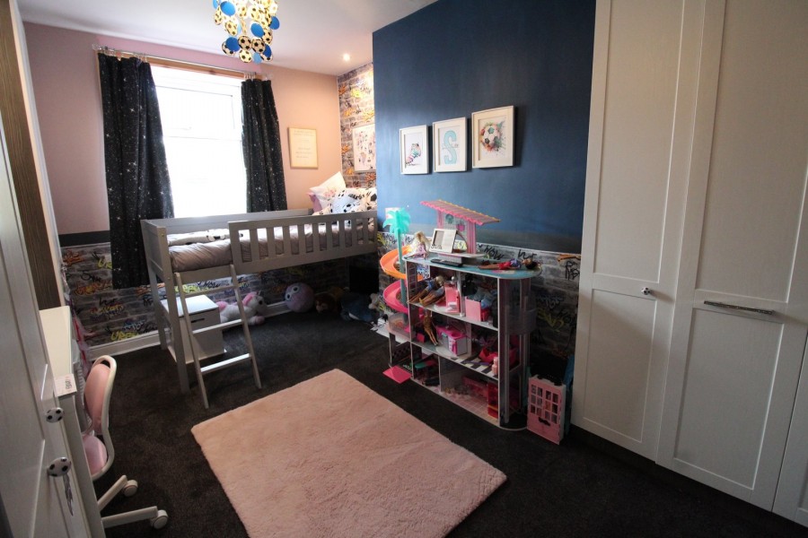 Images for Oakworth, Keighley, West Yorkshire EAID:3030449609 BID:4216801