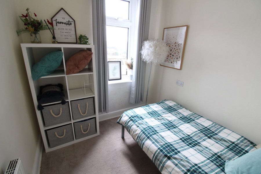 Images for Oakworth, Keighley, West Yorkshire EAID:3030449609 BID:4216801