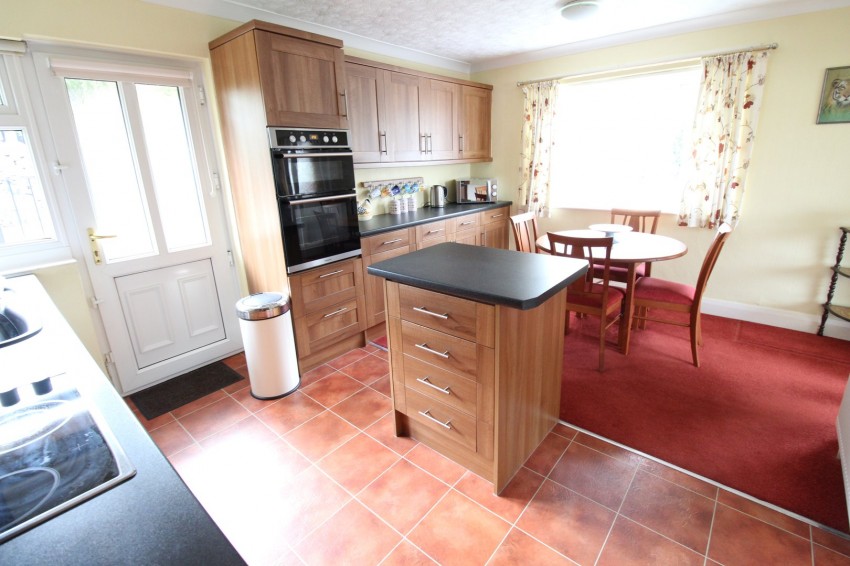 Images for Fell Lane, Keighley, West Yorkshire EAID:3030449609 BID:4216801